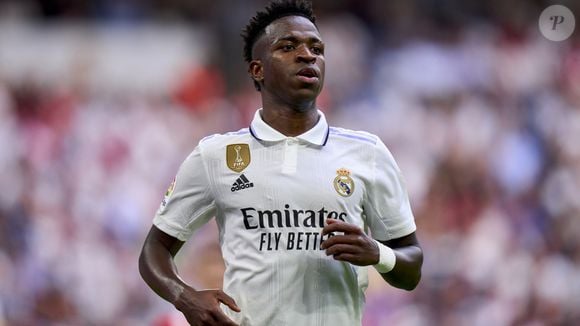 Nem o placar de 3 a 0 apagou a polêmica. Após gol anulado de Vinícius Júnior, torcedores brasileiros invadiram as redes do árbitro César Ramos