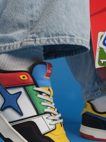 Adeus, pôquer! Nem Nike, nem Adidas: os novos tênis na cor do 'UNO', jogo de cartas que 'destrói amizades' lançado nos anos 70, já entraram na minha wishlist