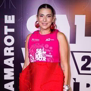 O visual inusitado da atriz e apresentadora rendeu comentários e se destacou entre as apostas fashion da noite.