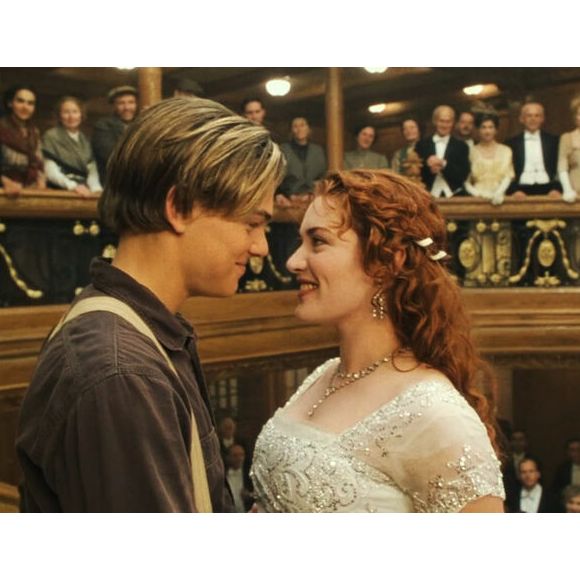 James Cameron é o diretor do filme "Titanic"