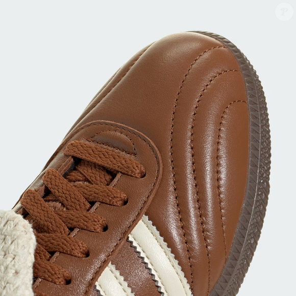 Inspirado nas chuteiras clássicas, o Adidas Samba Língua Longa viraliza nas redes ao apostar em visual retrô que lembra luxo discreto e memória afetiva da infância