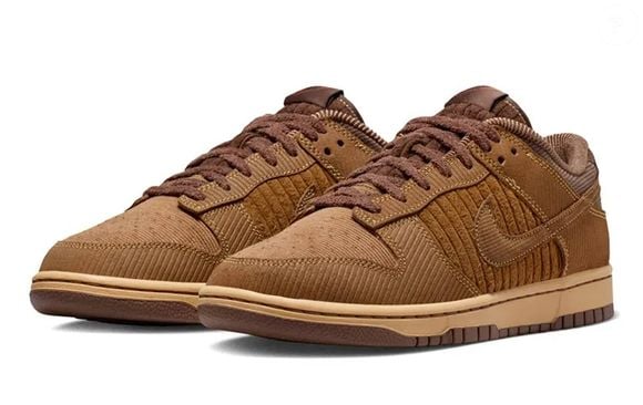 Muito confortável, este calçado da Nike possui palmilha macia e entressola amortecida