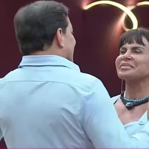 Gretchen e Esdras deixaram o 'Power Couple Brasil 7': cantora explicou a decisão ao marido. 'Depois dessa resposta do público (sobre a eliminação).. O que o público quer não é o que nós sabemos dar'