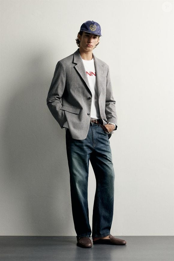 A coleção da Zara em parceria com a marca Senna também apresenta um blazer de lã com estampa xadrez príncipe de Gales, jaquetas de corrida com patches e logotipo do piloto, polos e macacões jeans com efeito desgastado e visual retrô
