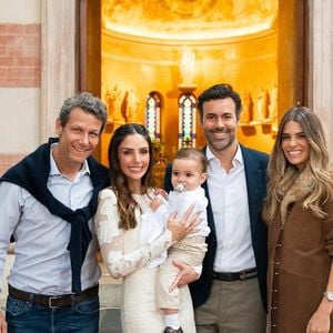 O momento emocionante foi compartilhado nas redes sociais, com registros em fotos e vídeos que revelam a importância do ritual para a família.