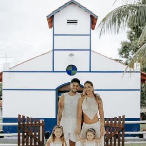 Virgínia Fonseca foi detonada por comparecer a uma capela com barriga de fora e saia rendada