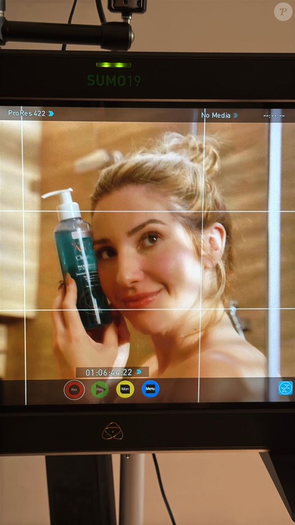 Hidratação leve e protetor solar inegociável fazem parte do skincare de verão de Amanda Meirelles