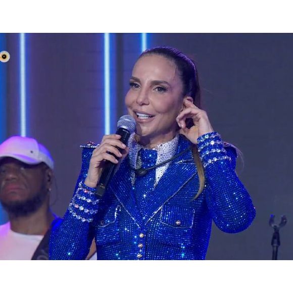 Ivete Sangalo sofreu fratura no rosto após desmaiar em casa, passou por cirurgia e segue em recuperação acompanhada por médicos