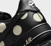O poá, também conhecido como bolinhas ou "polka dots", volta ao centro das atenções e promete marcar presença nos looks da primavera, unindo efeito retrô e peças clássicas