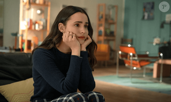 Sofia Carson interpreta a protagonista Anna De La Vega e também atuou como produtora do filme da Netflix