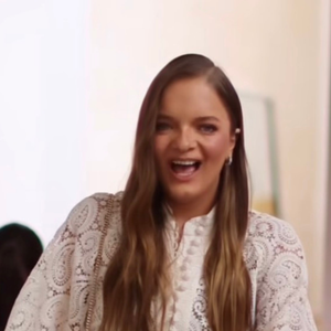 Rafaella Justus escolhe vestido de R$ 3,4 mil com renda paisley para festa de Natal da família. Fotos!