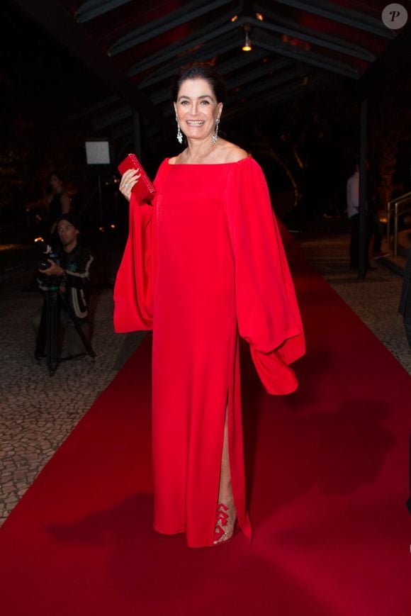 Gloria Kalil estrela campanha da Eudora e dá conselho atemporal sobre moda, beleza e autoconhecimento