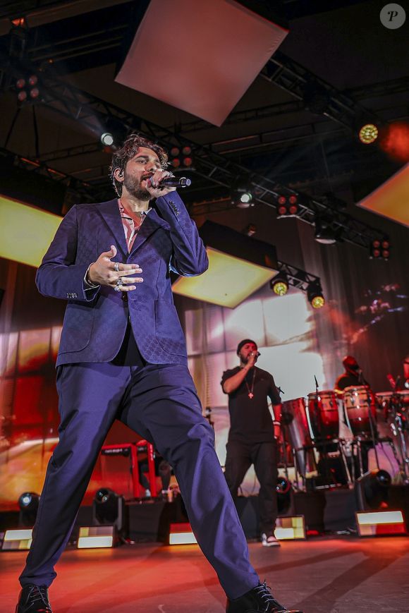 Ex de Gustavo Mioto, Ana Castela está namorando o cantor Zé Felipe, filho de Leonardo e ex-marido de Virgínia Fonseca