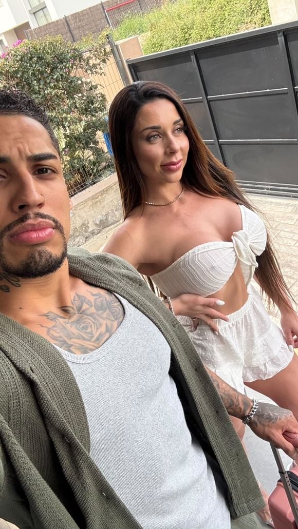 Produtores de conteúdo adulto, Luiza Marcato e Léo Santos foram levados para uma delegacia em Barcelona, na Espanha