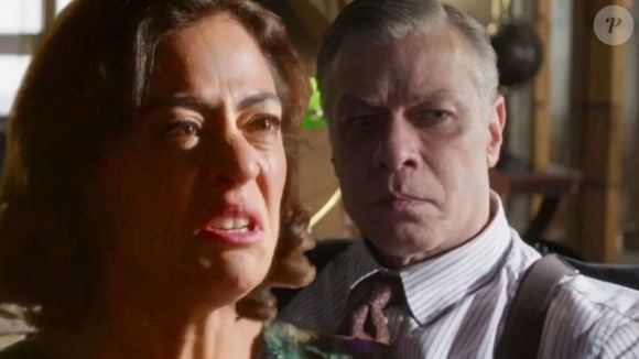 Clarice (Carol Castro) descobre corpo de Valéria (Julia Stockler) e denuncia Juliano (Fabio Assunção) em 'Garota do Momento'