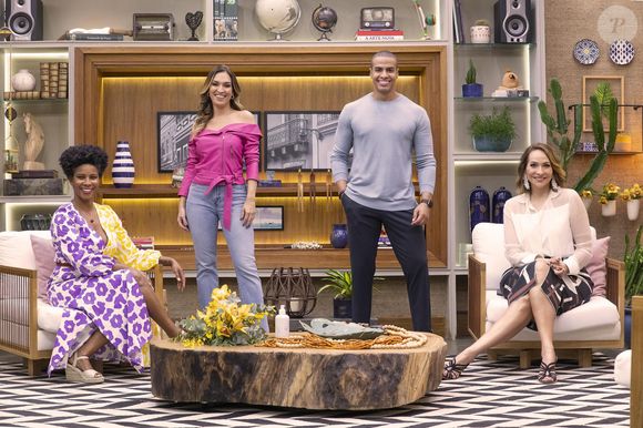 Segundo informações da colunista Carla Bittencourt, do Portal Leo Dias, Cátia Fonseca também pode integrar o programa 'É de Casa'.