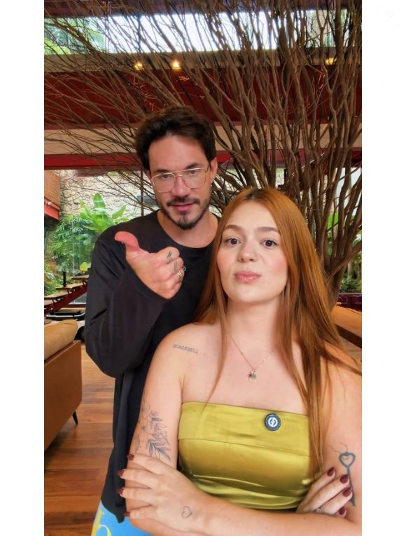 Viih Tube e Eliézer criaram reality onde os 11 funcionários participavam de 'brincadeiras' - uma delas, colocar a mão em vaso sanitário