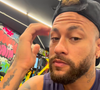 Após ser alvo de críticas por participar de um torneio de pôquer em dia de jogo do Santos, Neymar explicou sua ausência e respondeu aos comentários nas redes sociais