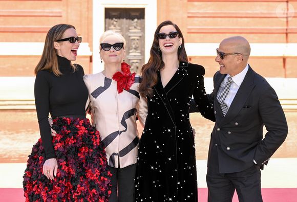 Nos últimos dias, a presença de Meryl Streep, Anne Hathaway, Stanley Tucci e Emily Blunt em eventos do filme revelou um parentesco de bastidores
