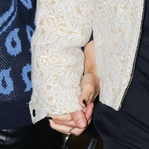 Luana Maia é flagrada de mãos dadas com Lucca Picon