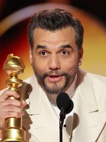 Nem Converse, nem Adidas Samba: o calçado polêmico de Wagner Moura no Globo de Ouro 2026 foi criado na década de 80 e inspirado em um sapato japonês do século 15