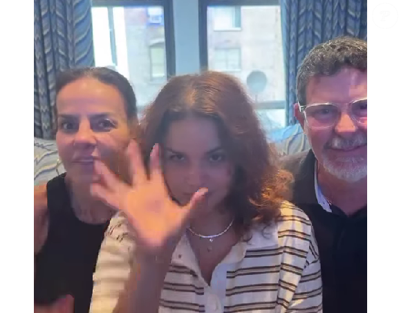 Em um vídeo publicado por Preta no Instagram, ela aparece na companhia de amigos famosos.