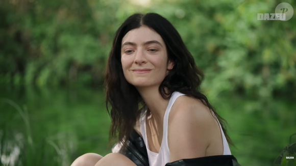 Antes do show com músicas de 'Virgin (2025)', fãs relembram o lado curioso de Lorde