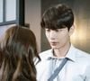 Lee Min-ki, por sua vez, é diretor de uma companhia aérea e tem prosopagnosia, não conseguindo distinguir rostos