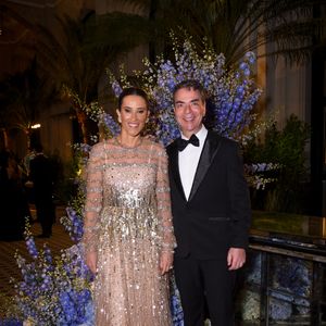 A vice-presidente da Cimed Karla Marques Felmanas apostou em um vestido brilhoso
