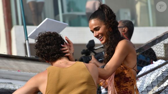 Bruna Marquezine e Shawn Mendes BEIJAM MUITO no trio de Ivete Sangalo e são flagrados dando 'amasso intenso'