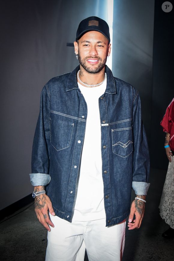 Neymar vive um momento mais família após uma traição durante a primeira gravidez de Bruna Biancardi, em 2023