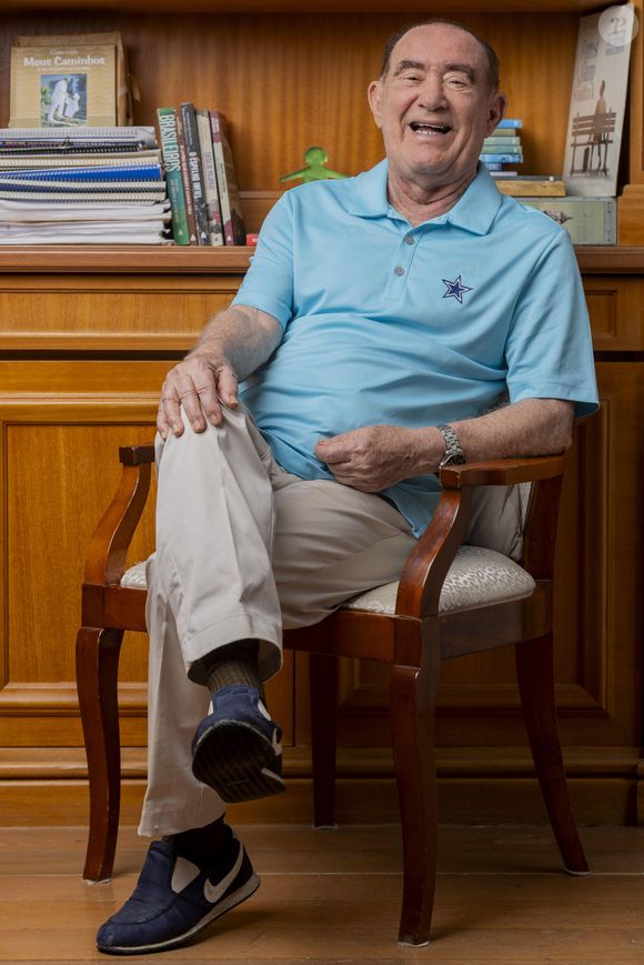 Renato Aragão deixou, sim, bens para a ex-mulher, mas não abriu mão de toda sua fortuna. É o que afirma o jornalista Rafael Spaca