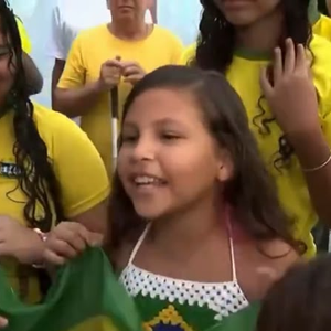 Neymar virou assunto nas redes após uma criança chamá-lo de 'cai-cai' durante entrevista sobre o jogo entre Brasil e Escócia