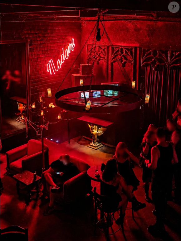 As mensagens entre Fábio Faria e Daniel Vorcaro, divulgadas pela revista Piauí, foram trocadas no fim de outubro de 2023, pouco antes de uma festa realizada na boate Madame Underground Club, conhecida como Madame Satã, em São Paulo