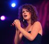 Jessie Buckley começou sua carreira em 2008 participando de um programa de talentos da BBC - e com um visual bem diferente