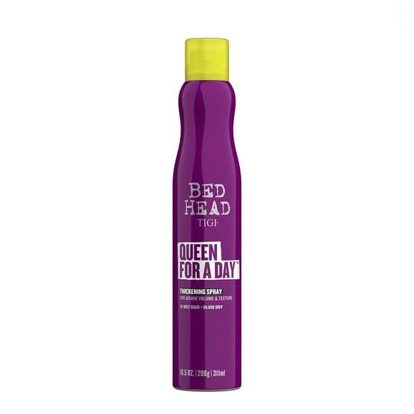 Vale apostar no spray fixador da Bed Head para garantir aspecto volumoso aos fios