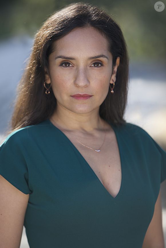 Vanessa Benavente como Maria: a mãe de Jesus.