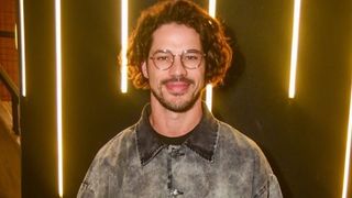 Atriz da novela 'Vale Tudo', da Globo, é novo affair de José Loreto. Saiba bastidores do novo romance do ex de Debora Nascimento