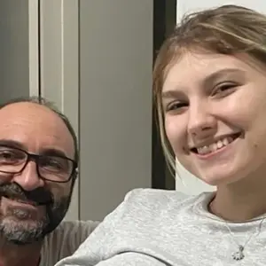 Pai de Isabel Veloso postou uma mensagem que foi lida por internautas como indireta ao ex-genro: ‘As pessoas seguem… Como se tudo pudesse ser substituído’