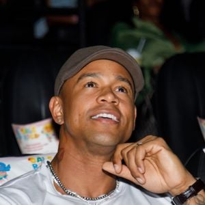 Leo Santana levantou debates nas redes sociais quando, na última quarta-feira (14), revelou que tem sentido sintomas típicos da gravidez