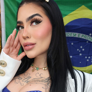 Show cancelado e críticas de 'conservadia': MC Mirella decide acionar a Justiça após maré de reações por ter declarado voto em Flávio Bolsonaro. 'É sempre assim esse caos'