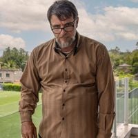 Mais de 10 galãs e um homem irreconhecível: aos 49 anos, esse ator abandona imagem de mocinho de novela da Globo para viver um dos papeis mais diferentes de sua carreira em 'Jogada de Risco'