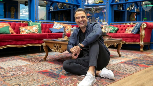 Com a Casa de Vidro posicionada no gramado do BBB Experience, fãs podem acompanhar ao vivo os quatro candidatos que disputam vagas no BBB 26, tanto de dentro da ativação quanto do estacionamento do shopping