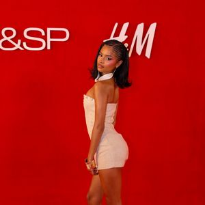 H&M no Brasil: Tyla apostou em macaquinho provocante