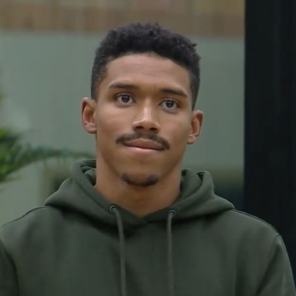 Thiago Monteiro surge como o mais ameaçado de eliminação no ‘Casa do Patrão’, com apenas 20,54% na enquete
