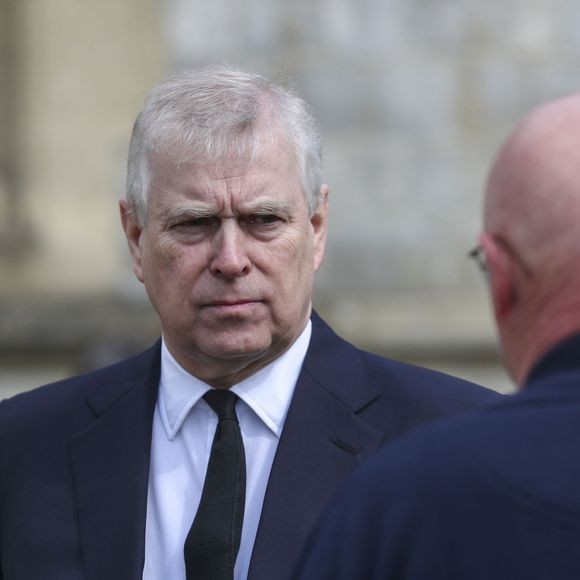 Andrew é um dos filhos de Elizabeth II e pode ser condenado à prisão perpétua