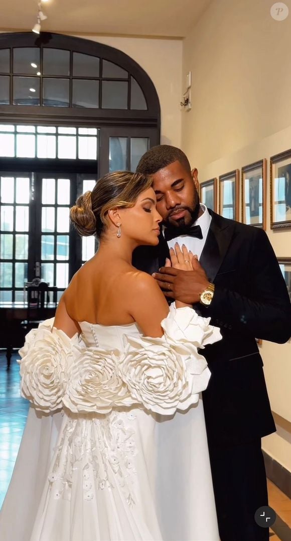 O casamento de Davi Brito e Emilly Araújo será realizado em Salvador, e os looks revelados para o ensaio pré-wedding já antecipam uma celebração marcada por luxo, sofisticação e personalidade