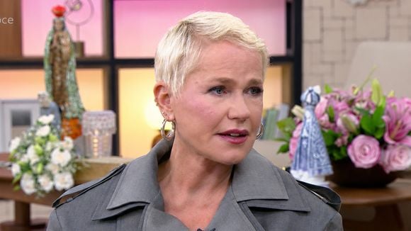 'Vou continuar mostrando minha virilha, ou melhor, meu talento': ao vivo na Globo, Xuxa dá recado sincerão para os haters após críticas por looks de show