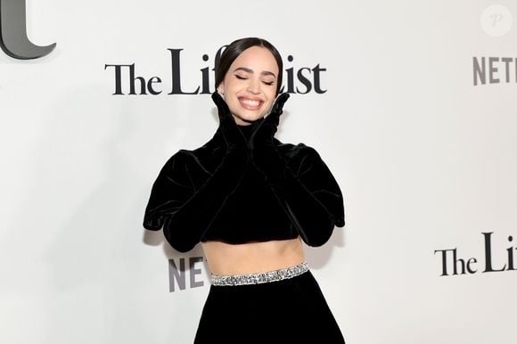 'Adoro lavar o rosto com água gelada de manhã e à noite', disse a atriz Sofia Carson em entrevista