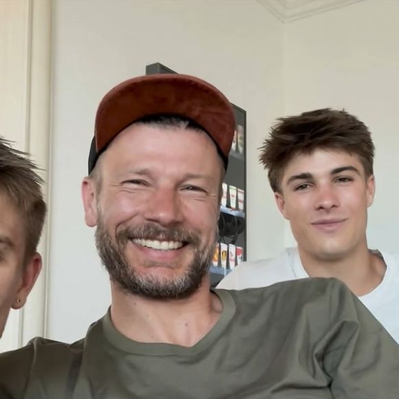 Filhos de Fernanda Lima e Rodrigo Hilbert, João e Francisco são gêmeos e estão com 17 anos de idade